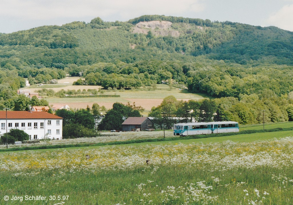 772 120 wurde am 30.5.97 noch einmal etwa 500 Meter sdlich von Fischbach (Rhn) fotografiert. 