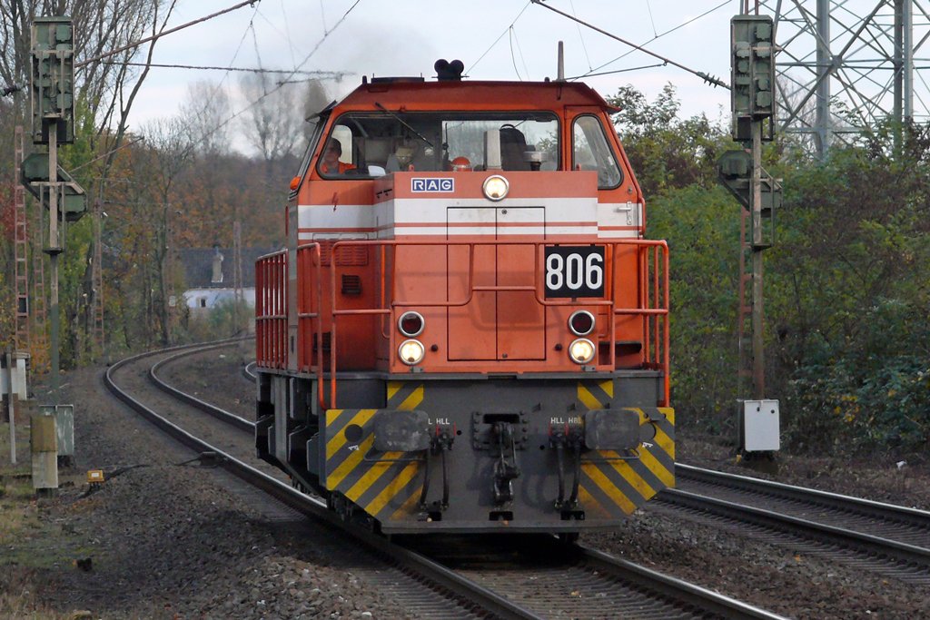 806 der RBH aufgenommen in der Nhe von Gelsenkirchen-Bismarck 3.11.2009
