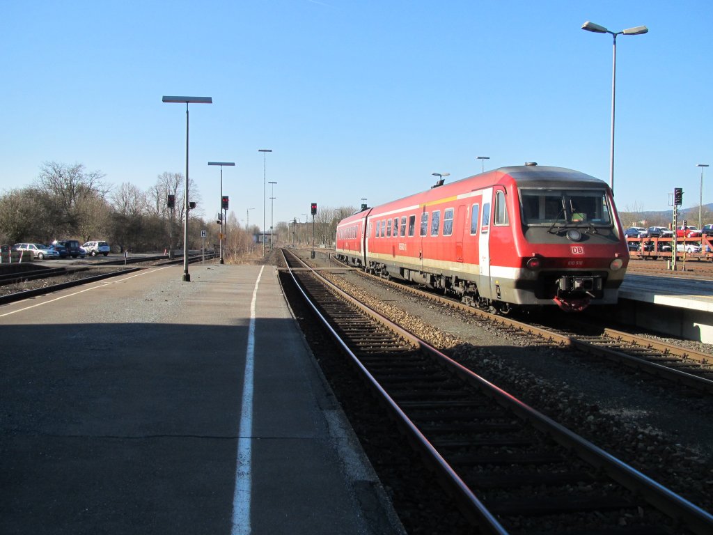 8.3.2011 9:43 DB AG Baureihe 610 510 als RE von Marktredwitz nach N�rnberg bei der Ausfahrt aus dem Bahnhof Marktredwitz.