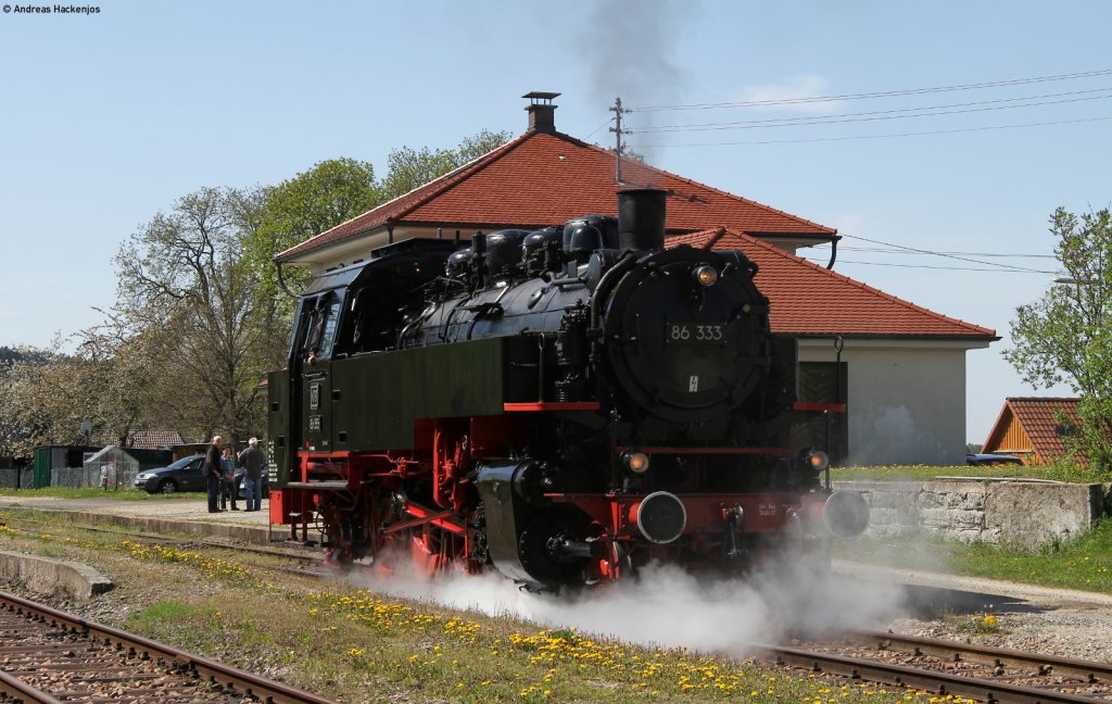 86 333 beim Rangieren in Ftzen 28.4.12 