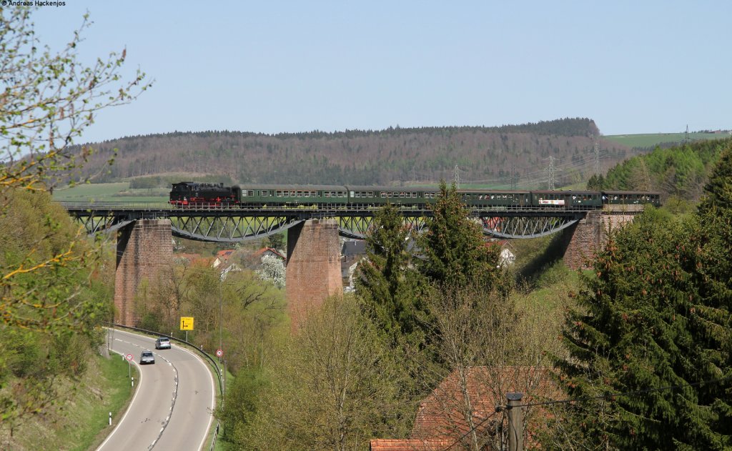 86 333 mit dem Planzug (Zollhaus Blumberg-Weizen) bei F�tzen 28.4.12