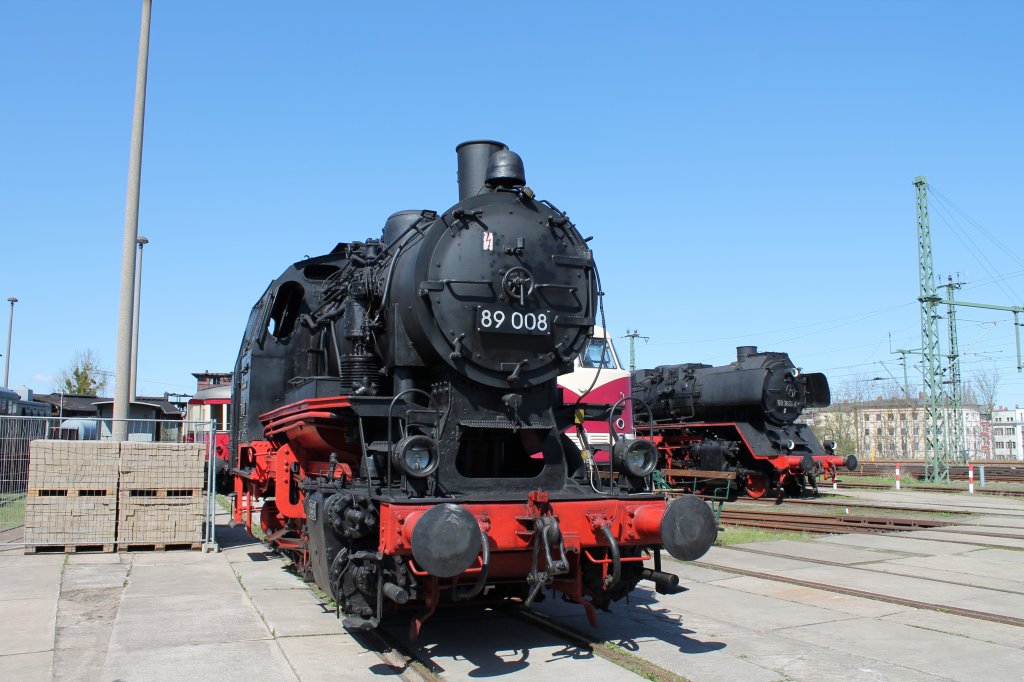 89 008 im Mecklenburgischen Eisenbahn-und Technikmuseum Schwerin am 28.04.2013