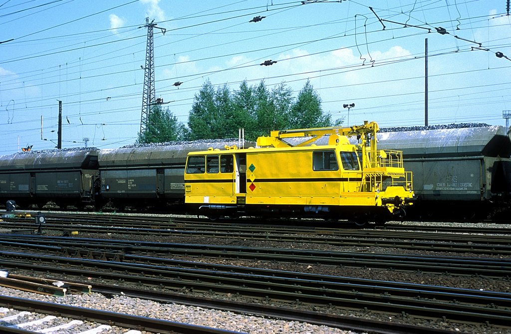 90 0001  Halle  12.05.98