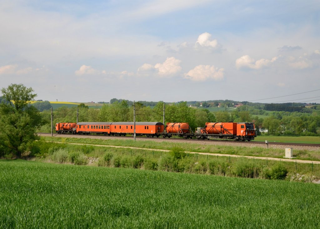 9195 504 am 09.05.2013 bei Taufkirchen an der Pram.