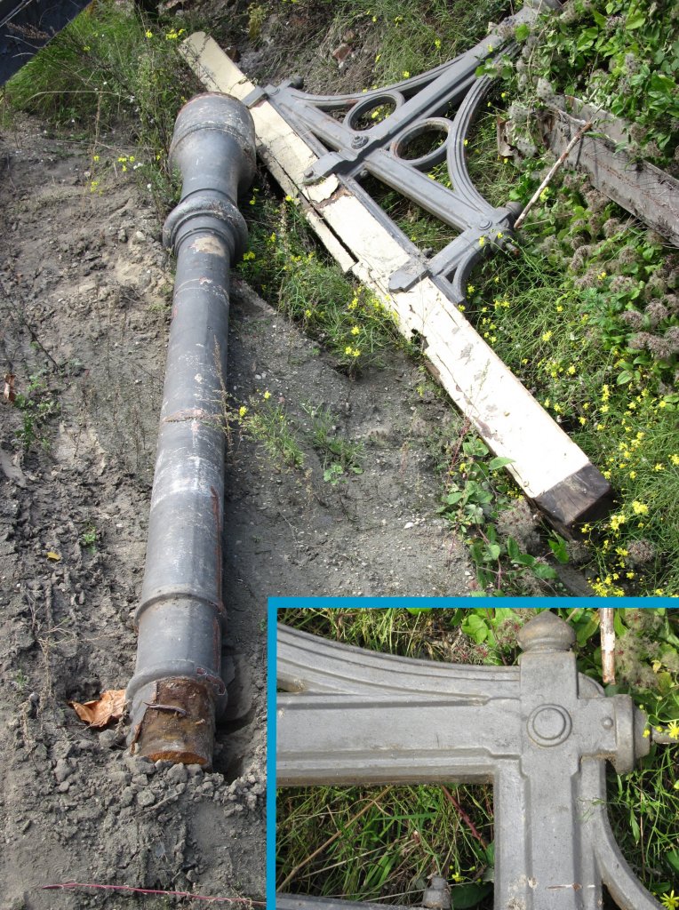 9/2010 Berlin - Ostkreuz. Alte Tr�ger des Daches. Wenn man sich mal Bahnh�fe bzw. Zugangsstellen wie S�dkreuz anschaut, kann man wirklich nur konstatieren: Da hat Entwicklung stattgefunden.