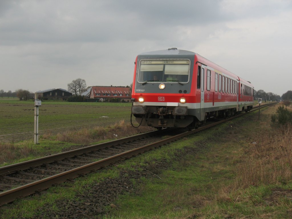 928 507 von Bocholt nach Wesel am sdlichen Stadtrand von Bocholt. 13.02.2011