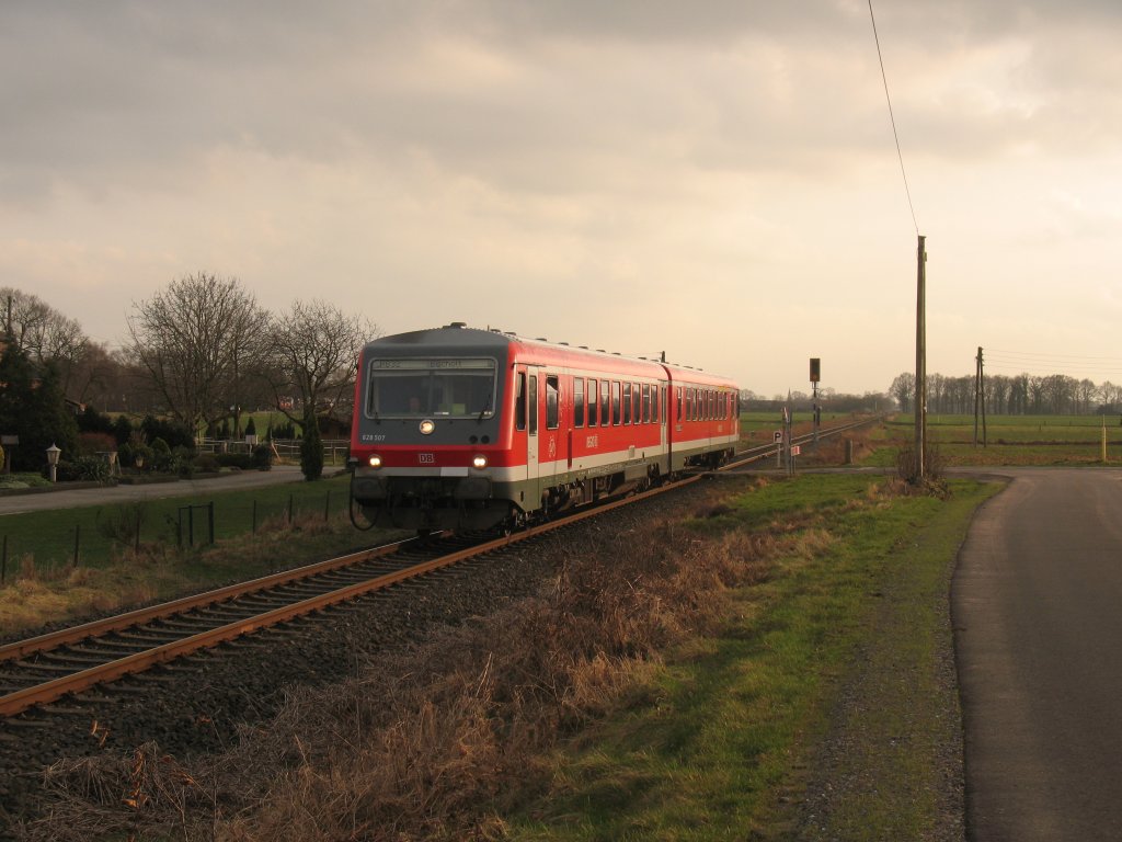928 507 kommt von Wesel und wird in 2 Minuten Bocholt erreichen. 13.02.2011