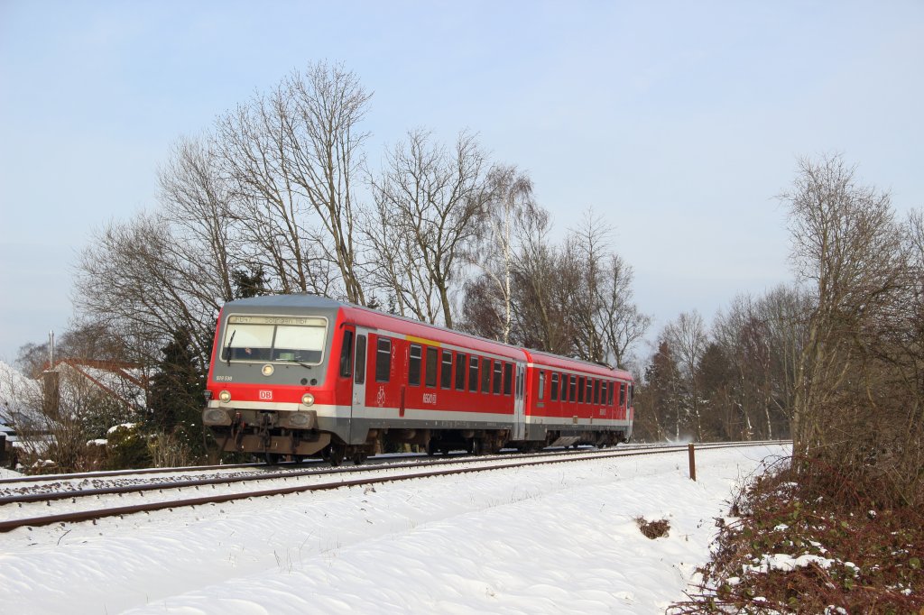 928 536 als RB 30759 (Wuppertal Hbf - Solingen Hbf) am 26.01.2013 in Remscheid-Lttringhausen