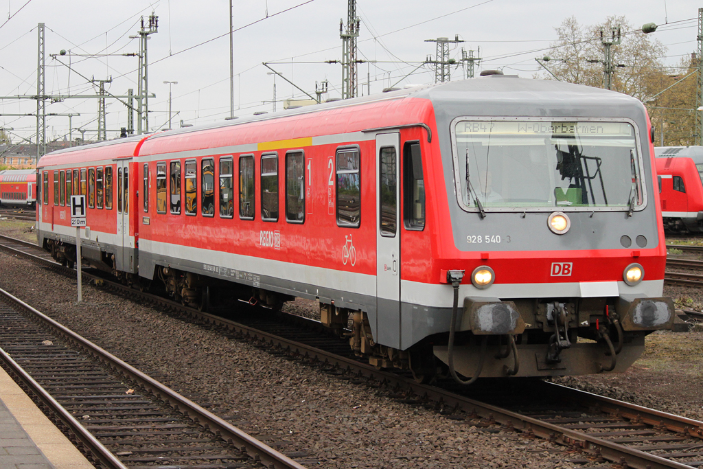 928 540 am 25.4.12 in Dsseldorf Hbf.
