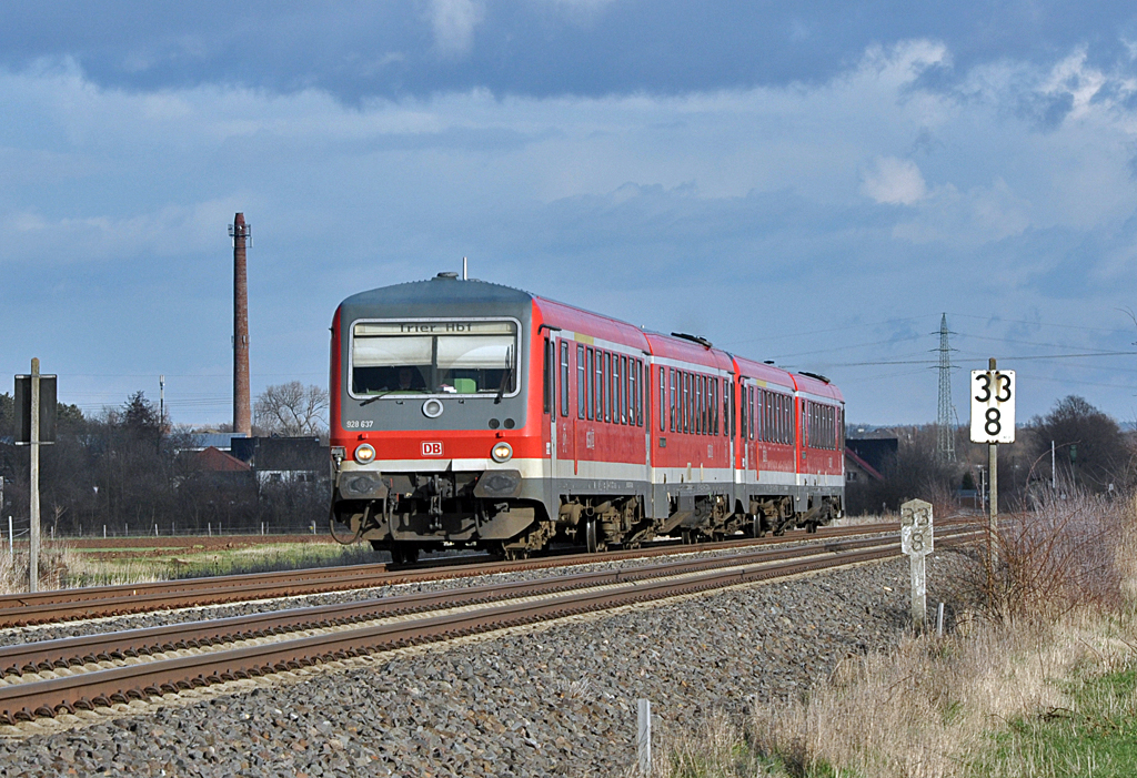 928 637 nach Trier bei Euskirchen-Euenheim - 05.02.2013
