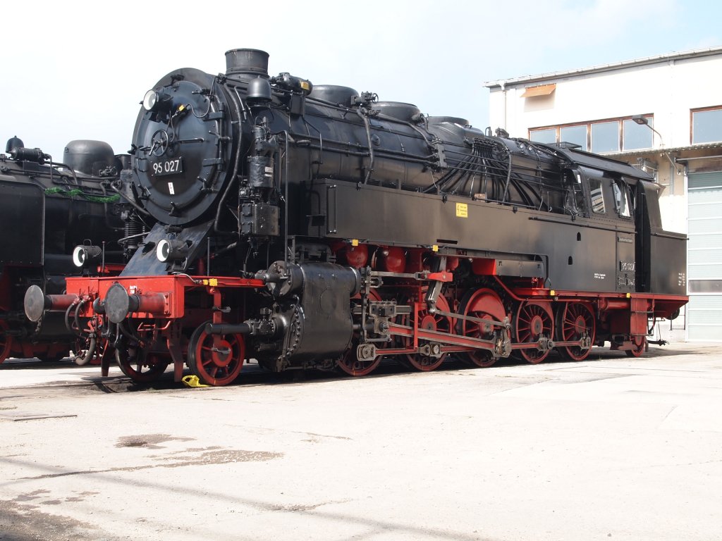 95 027 im Portrt bei den Meininger Dampfloktagen am 04.September 2010