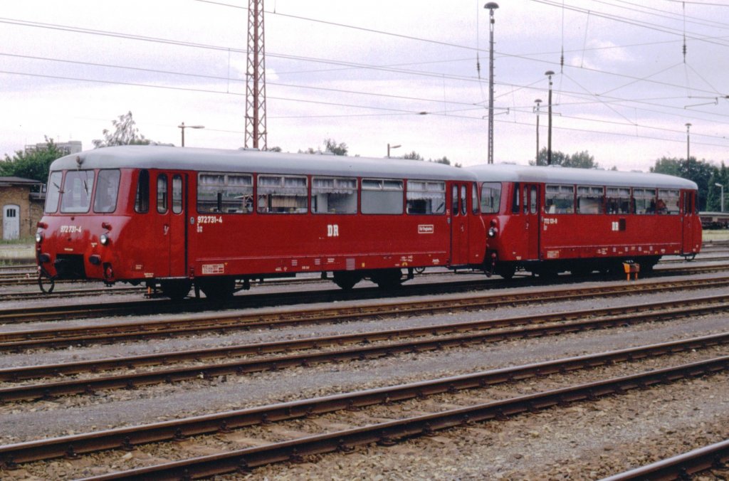 972 731-1 und 772 131-9 Lbbenau, Sept. 1992 - Charterzug des Bw Wustermark mit Gardinen  verschnert 