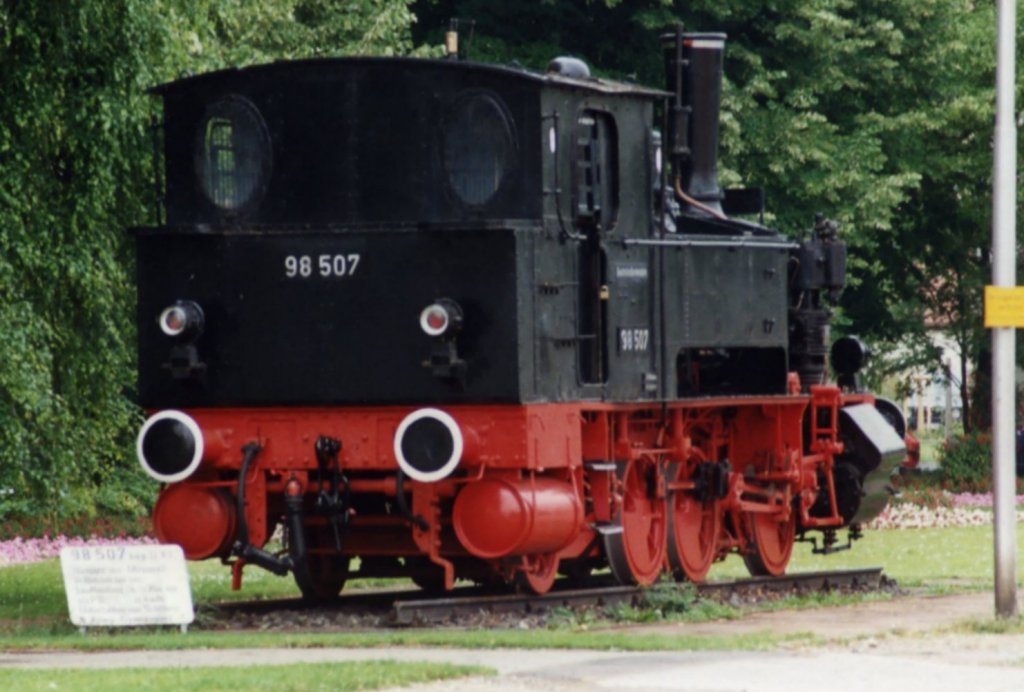 98 507 vor dem Hauptbahnhof Ingolstadt 1990