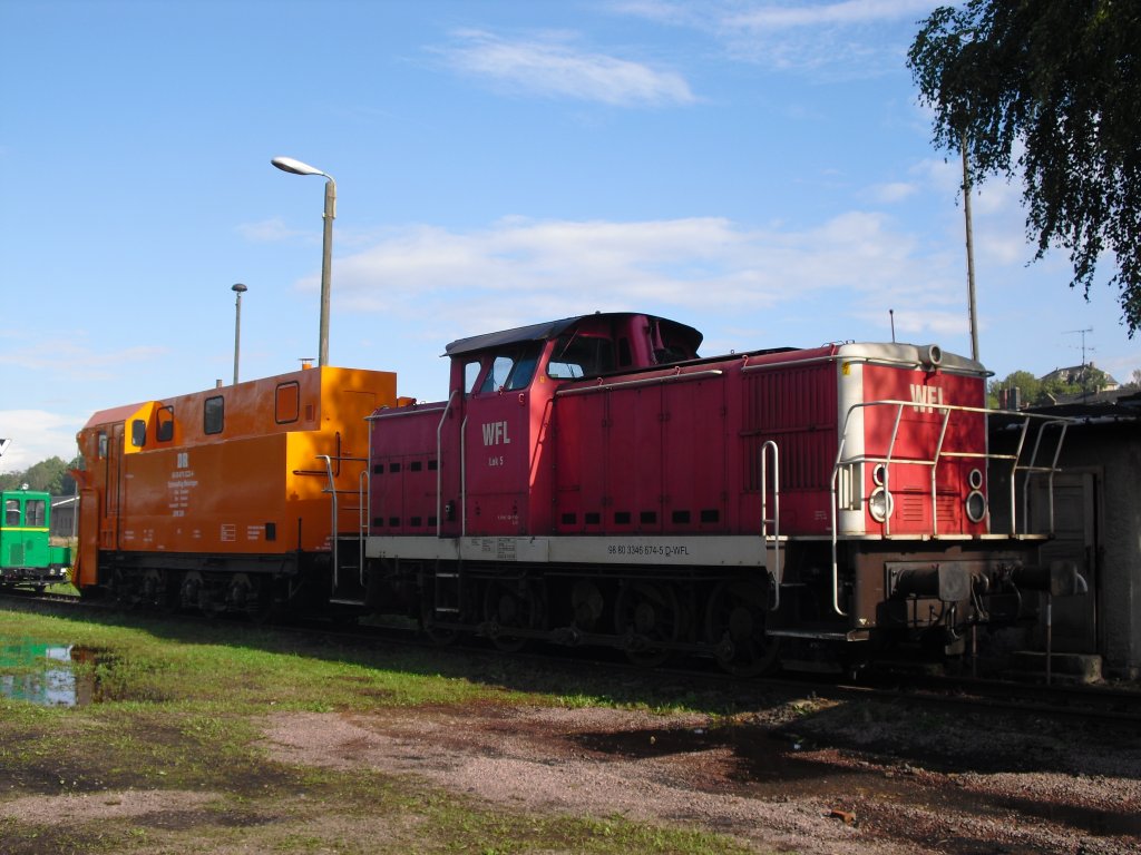 98 80 3346 647-5 D-WFL stand mit einem Schneepflug Bauart Meiningen, beim Bw Fest in Nossen am 28.08.10. 