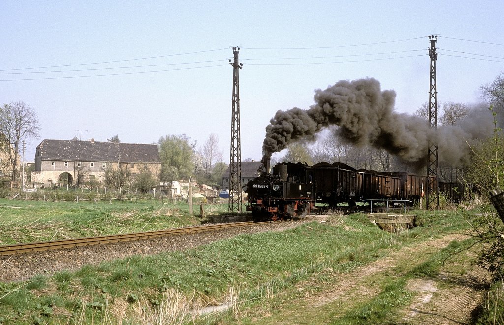 99 1568  bei M�geln  02.04.90