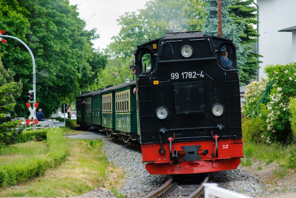 99 1782 im Juni 2012. Hier in Baabe, auf dem Weg nach Ghren.