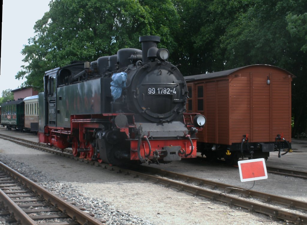 99 1782 stand,am 25.Juni 2011,nicht in der Werkstatt in Putbus.