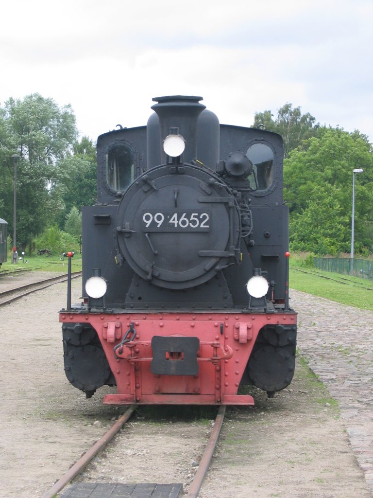 99 4652 im Bahnhof Putbus am 20.Juli.2009 abgestellt.