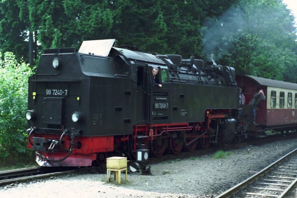 99 7240-7 im Bahnhof Drei Annen Hohne 1995