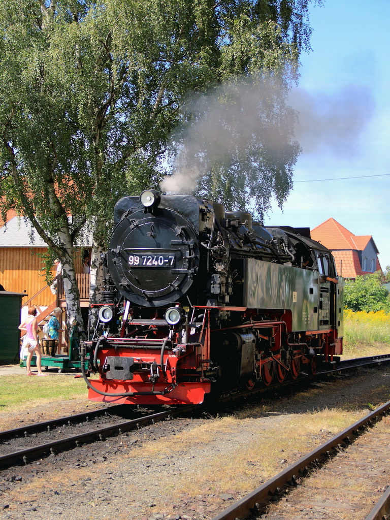 99 7240-7 wurde am 18. August 2012 im Bahnhof Gernrode fr Fhrerstandsmitfahrten eingesetzt