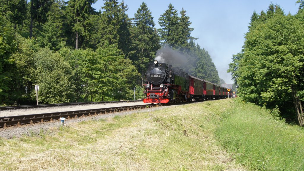99 7245-6 fhrt aus Drei Annen Hohne aus 28 juni 2010