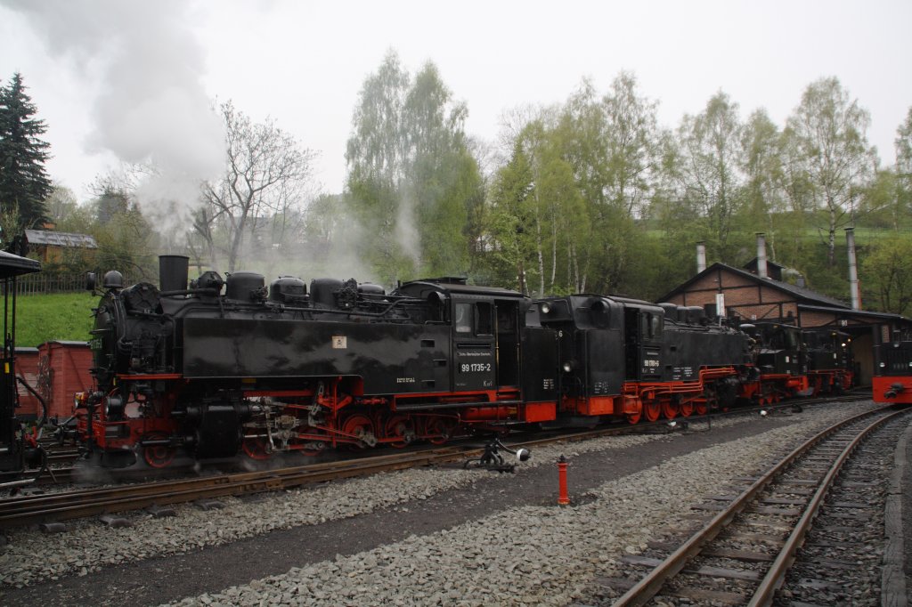 99 735, 99 781, 99 4511 und 99 542 in J�hstadt. (20.05.2010) 