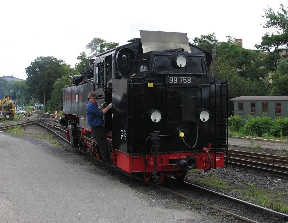 99 758 der Schsichs-Oberlausitzer Eisenbahngesellschaft mBh bei der Bahnbetriebswerke in Zittau am 12-7-2007.