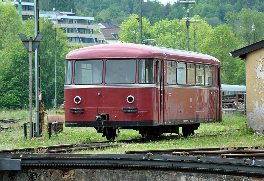 995 295-3 Schienenbus-Beiwagen der VEB in Gerolstein - 08.06.2013