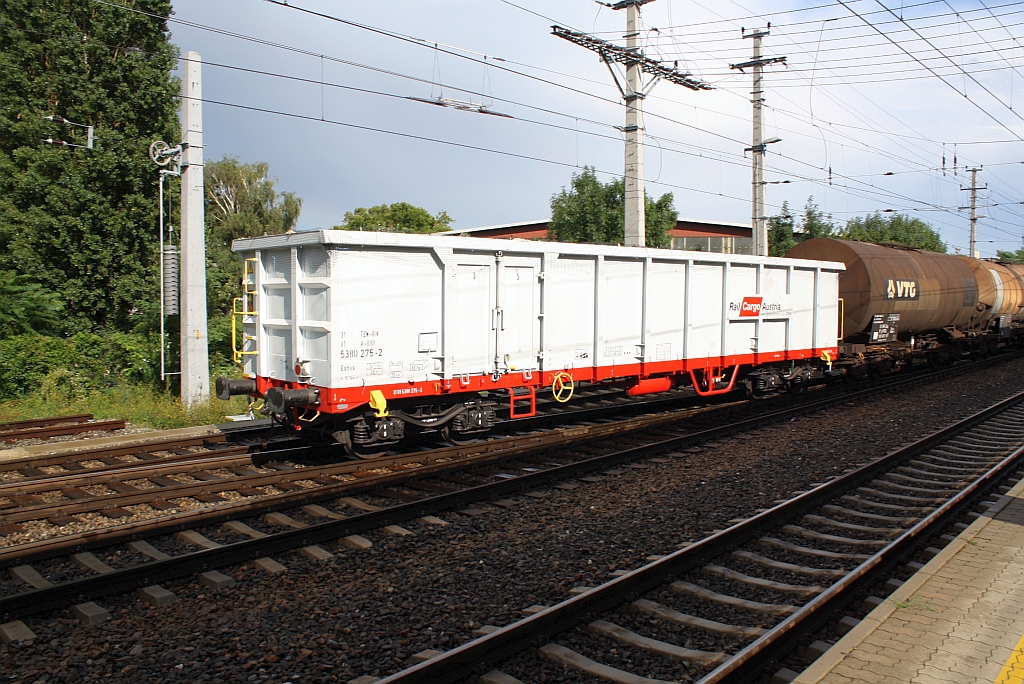 A-ÖBB Eanos 31 81 5380 275-2 am 16.August 2010 im Bf. Jedlersdorf.