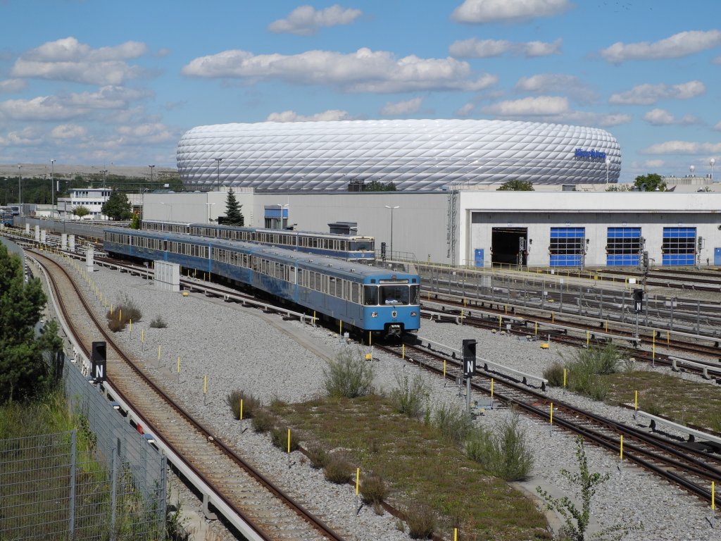 A-Wagen 305 am 28.08.11 in Fr�ttmaning