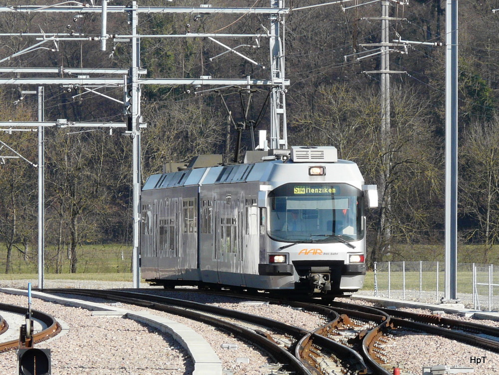AAR - Regio nach Menziken mit dem Triebwagen Be 4/8 34 bei der einfahrt in den Bahnhof von Suhr am 05.02.2011

