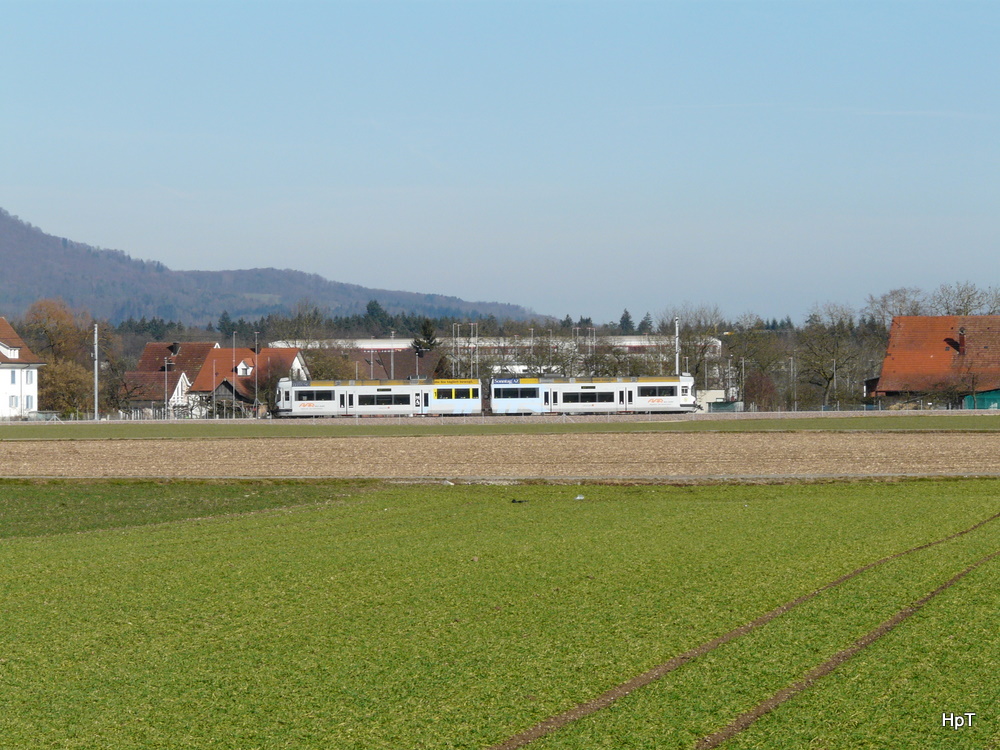 AAR - Triebwagen ABe 4/8 .. unterwegs zwischen Buchs und Suhr am 05.02.2011