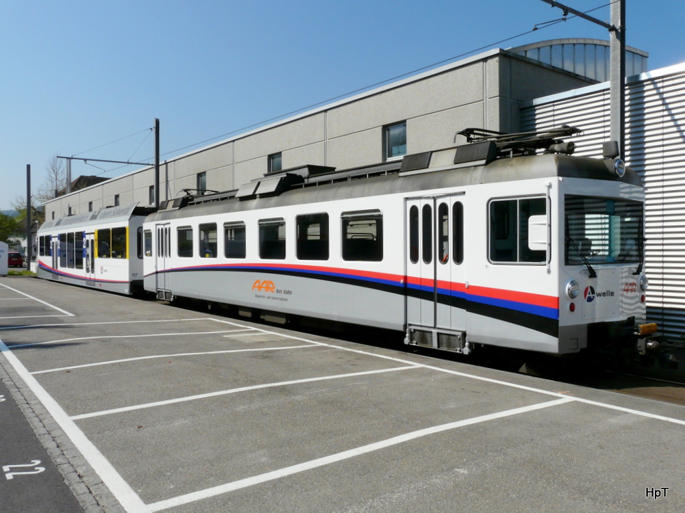 AAR - Triebwagen Be 4/4 27 mit Steuerwagen ABt 53 in Schftland am 17.04.2011