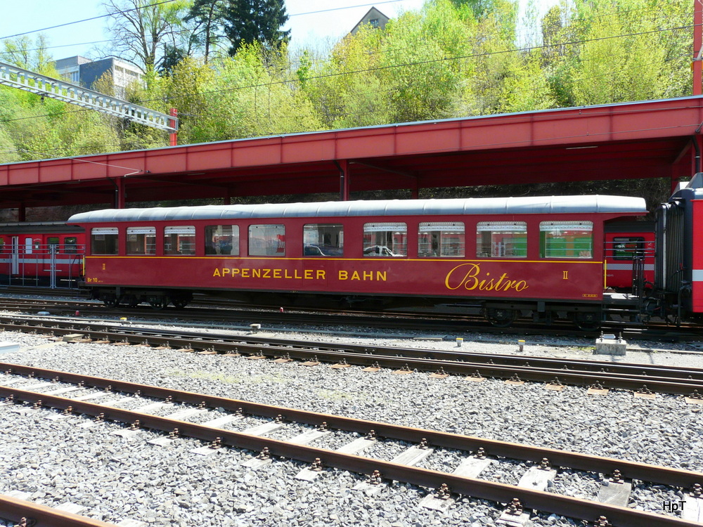 AB - BISTRO  Br 10 im Bahnhofsareal in Herisau am 08.05.2013