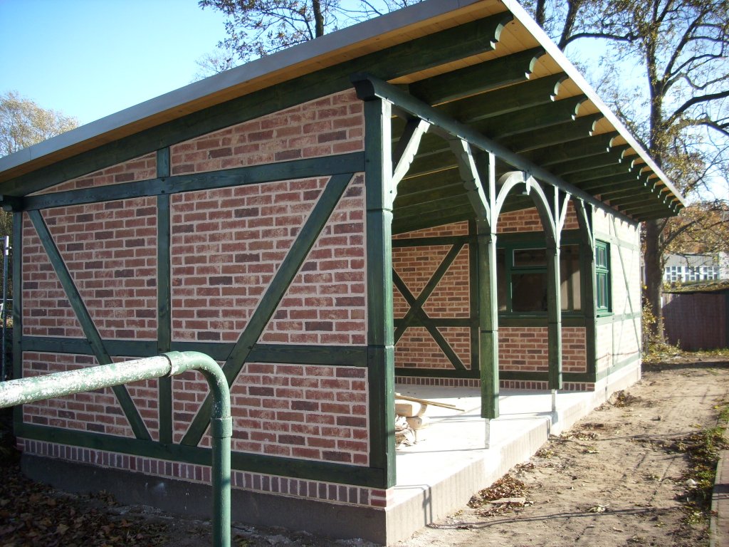 Ab Frhjahr 2010 sollen in diesem neuen Abfertigungsgebude in Sellin Ost die Fahrkarten verkauft werden. 