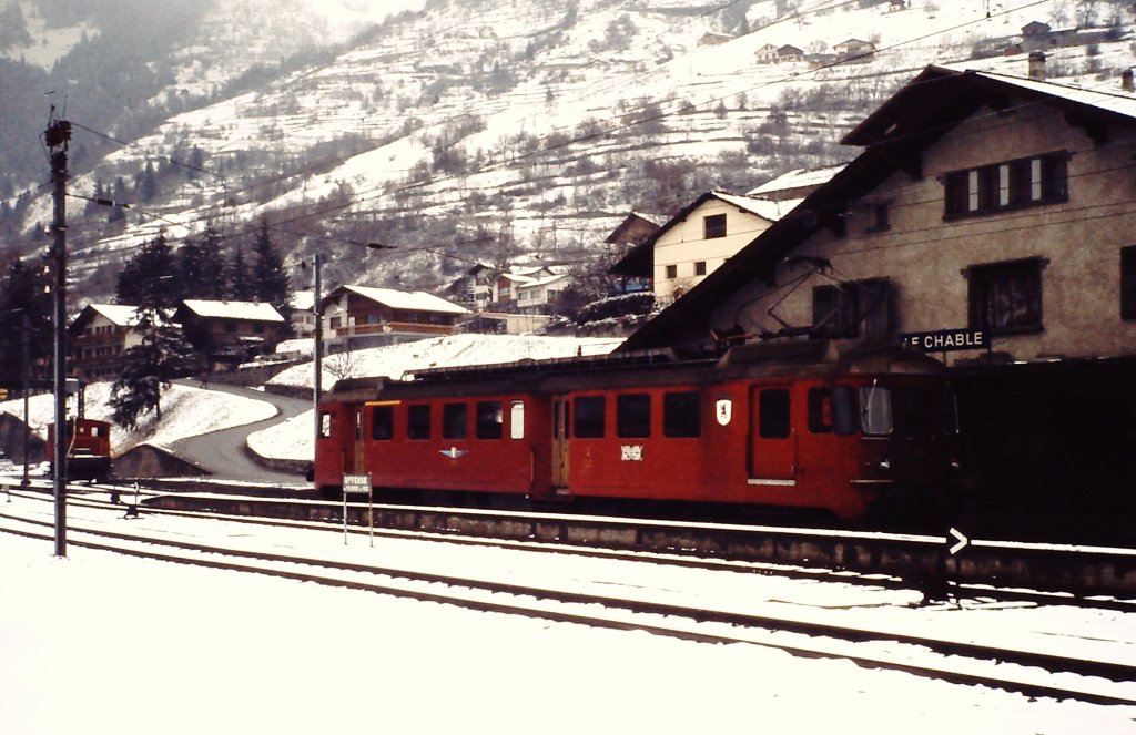 ABDe 4/4 Nr. 7  Martigny  der MO (jetzt TMR) bei leichtem Schneefall im Februar 1987 in Le Chable.