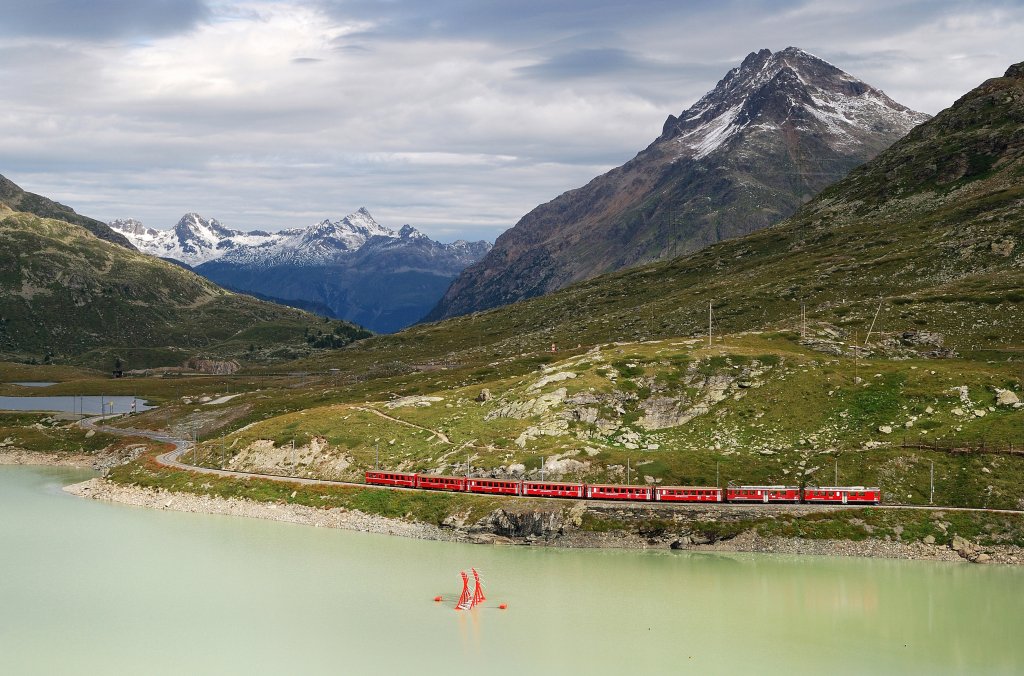 ABe 4/4 II 48+44 der RhB mit R 1617 am Lago Bianco bei Ospizio Bernina (08.08.2010)