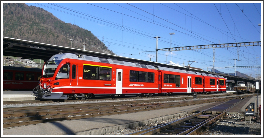 ABe 8/12 3502 fhrt als RE 1029 von Landquart nach Davos Platz. (31.03.2010)