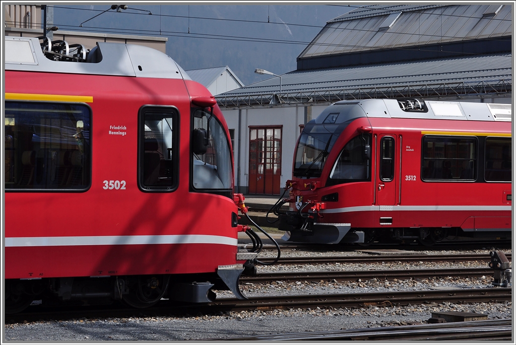 ABe 8/12 3502  Friedrich Hennings  und 3512  Jrg Jenatsch  in Landquart. (02.04.2013)