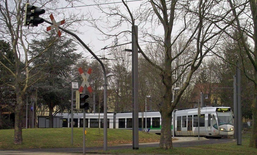 Abfahrtbereit steht die RT5 Richtung Melsungen in der Wendeschleife Leipziger Strae (31.1.2013).