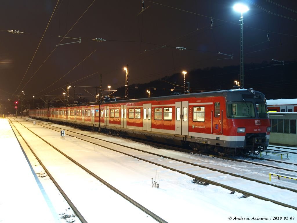 Abgestellt 420 419 und 420 406 in Plochingen. (09.01.2010)