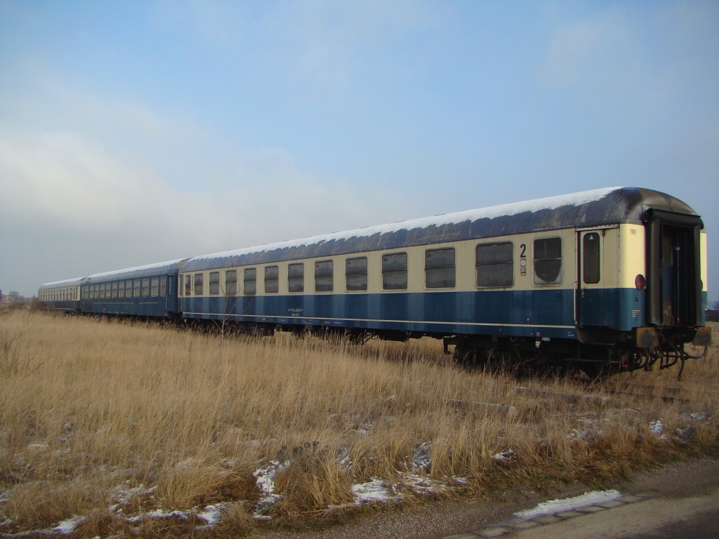 Abgestellte Bcm 243 Wagens in Spatzen.15.12.2009