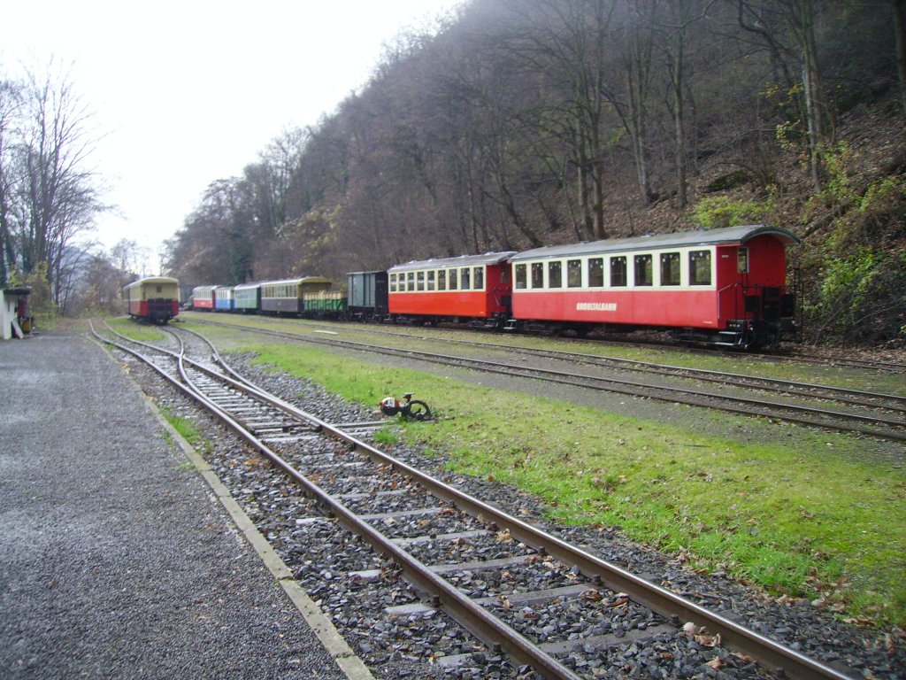 Abgestellte Waggongs im Bahnhof Brohl