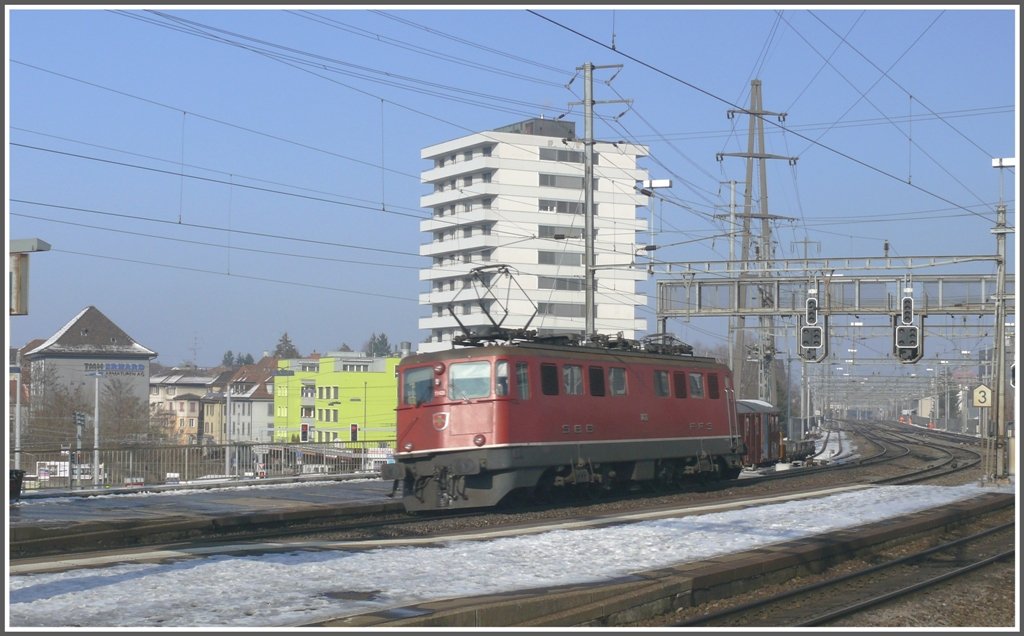 Ae 6/6 11426 in Oerlikon auf dem Weg nach Seebach. (16.02.2010)