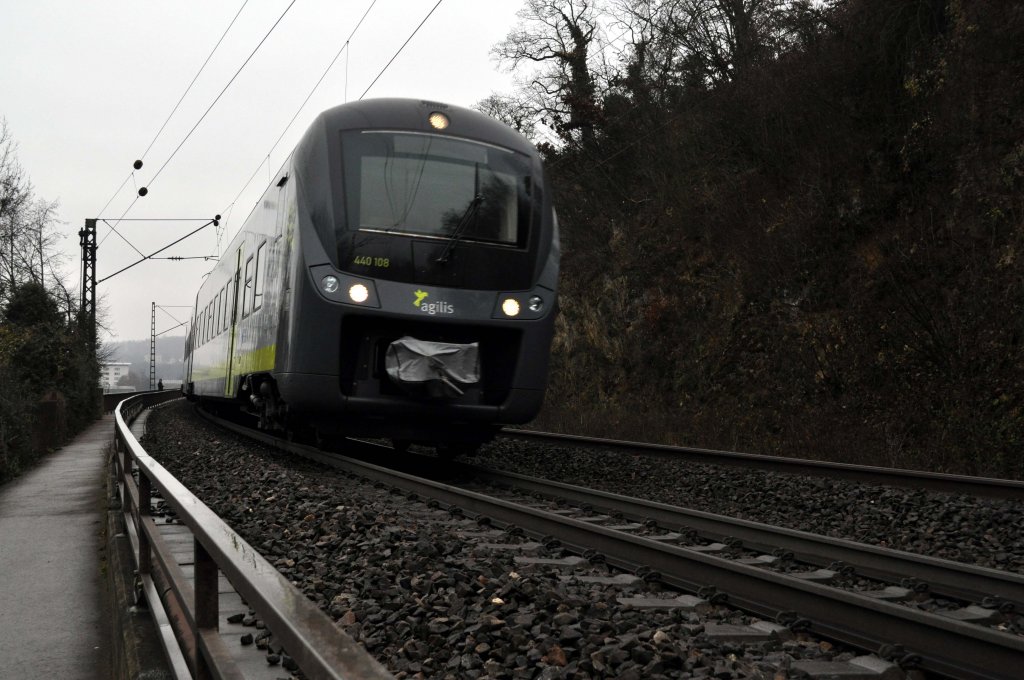 Agilis 440 108 in Regensburg Pr�fening (30.11.2011)