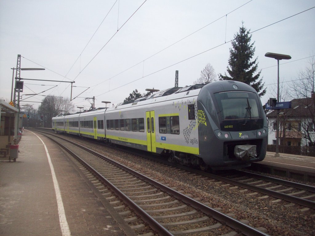 Agilis Zug der Strecke Neumarkt (oberpfalz) und Plattling, in
Beratzhausen. 13.03.11