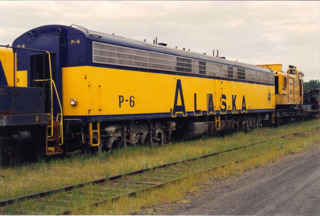 Alaska Railroad P-6 Booster Unit ist ein BR E9-B fernkontrollte Diesellok, Baujahr 1955.  1/9/1995 Foto in Anchorage Alaska.