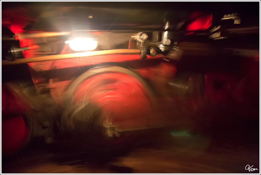 Alles dreht sich - alles bewegt sich  - 
Treibrder der WTK 4 im Eisenbahnmuseum Ampflwang.
27.10.2012 
 