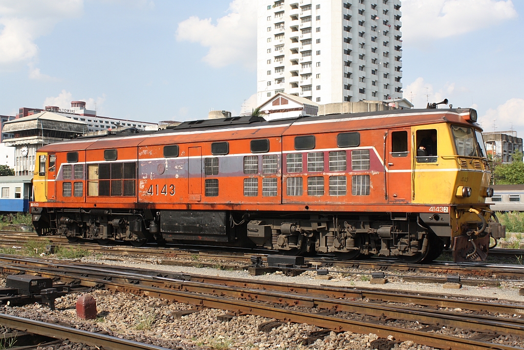 ALS 4143 (Co'Co', de, Alsthom, Bj.1974) am 14.Mai 2012 im Bf. Hua Lamphong.