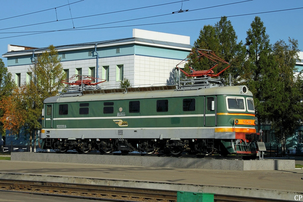 Als Denkmallok wurde in Barabinsk die CHS2-010 aufgestellt. (8.9.2011)